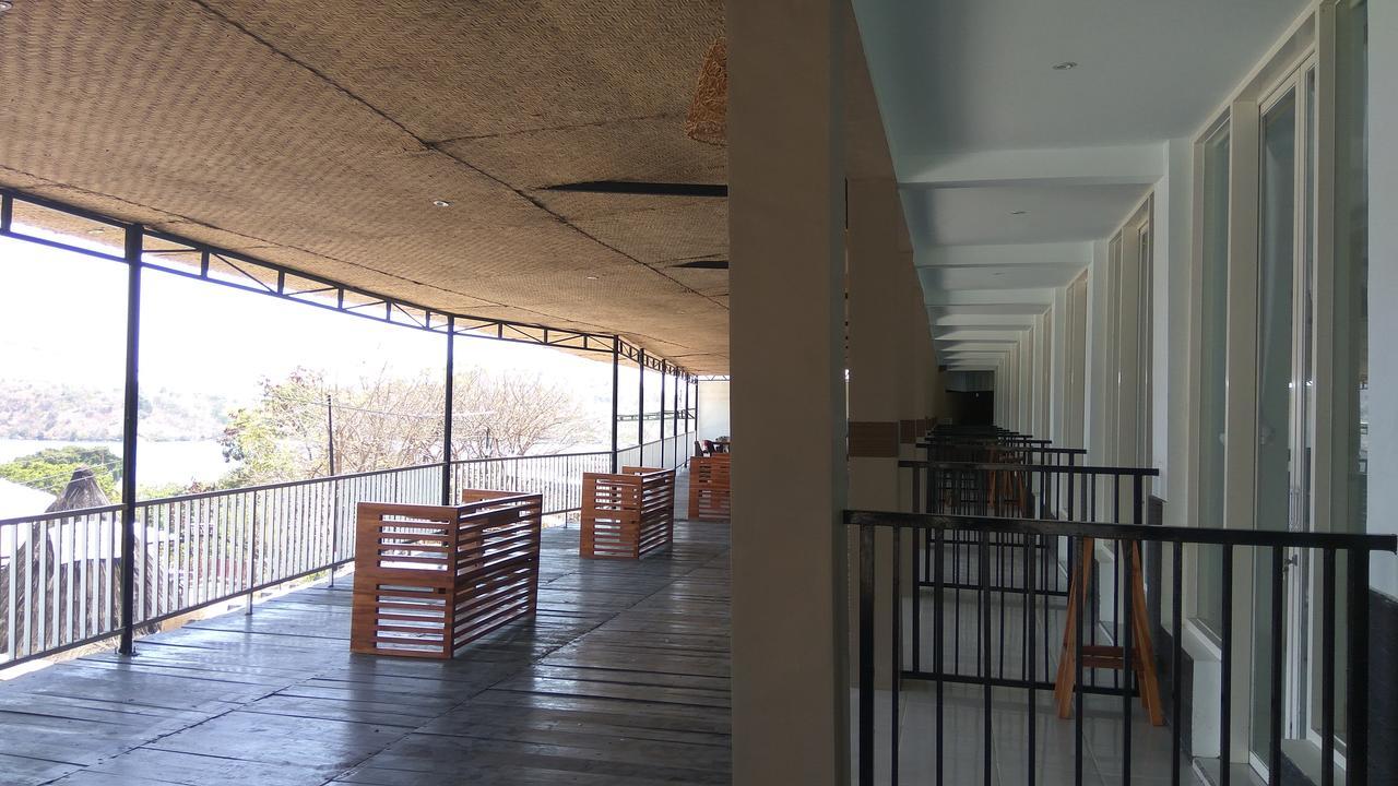 Mawar Hotel Labuan Bajo Extérieur photo
